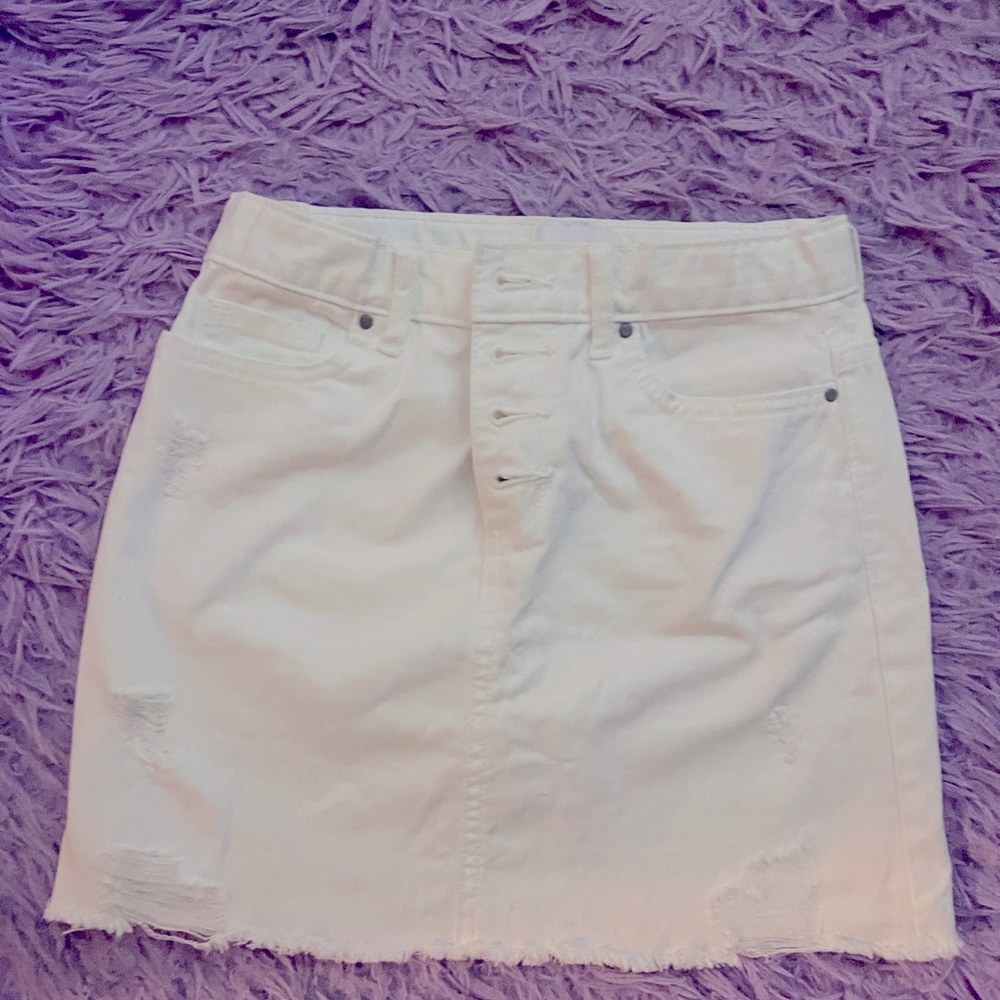White… Children Place size 8..